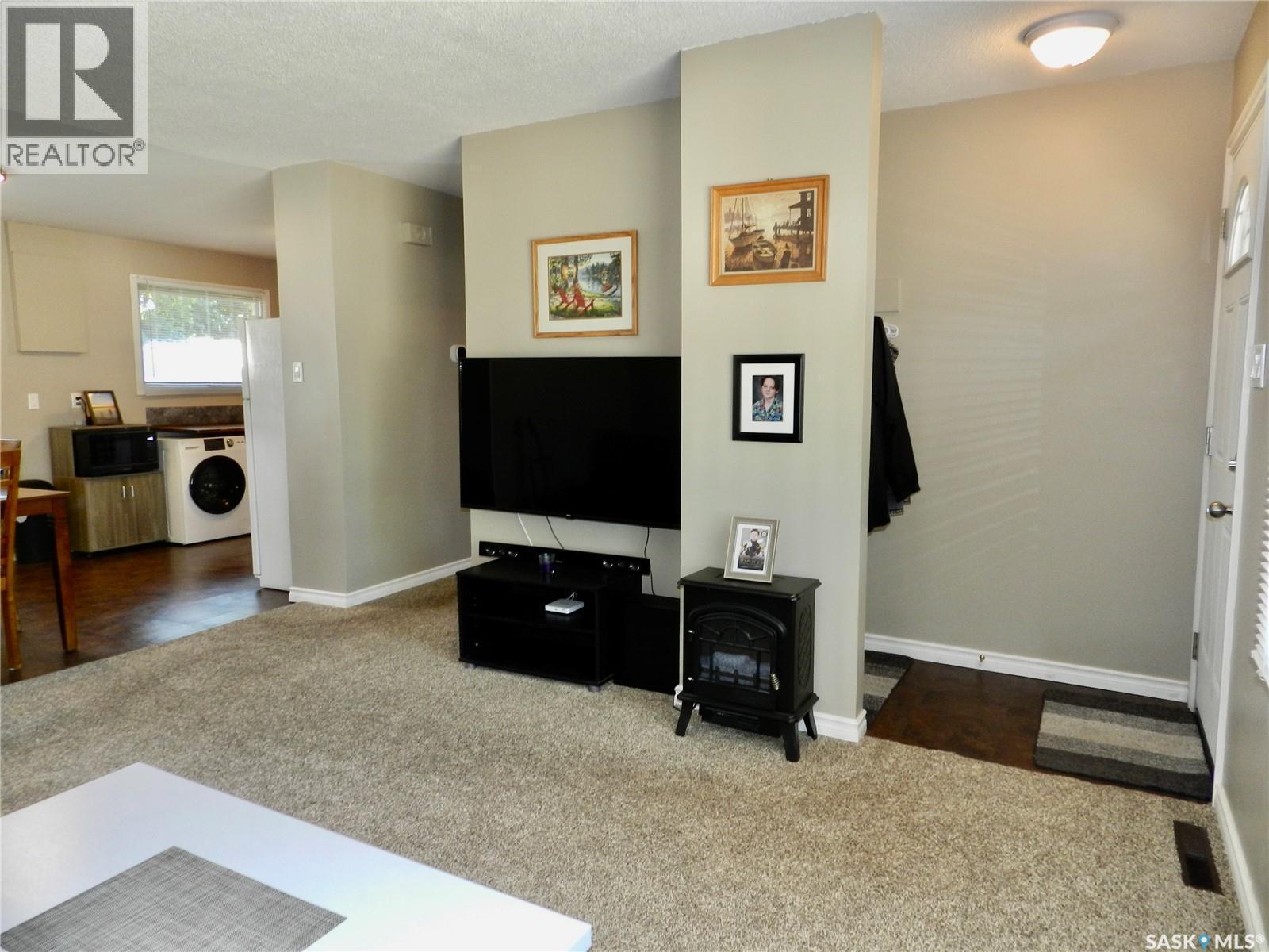1037 Bogue Avenue, Moose Jaw, SK