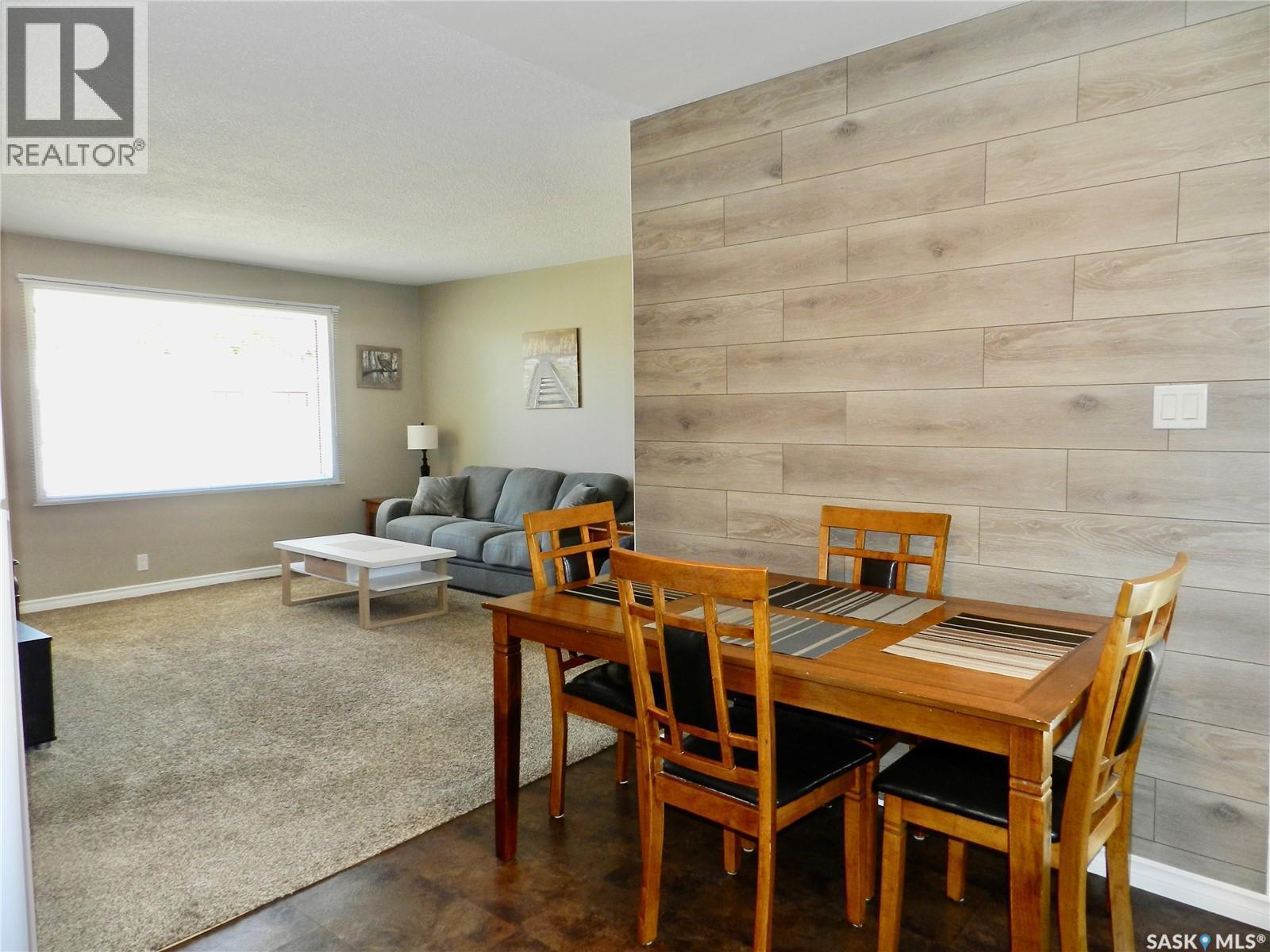 1037 Bogue Avenue, Moose Jaw, SK