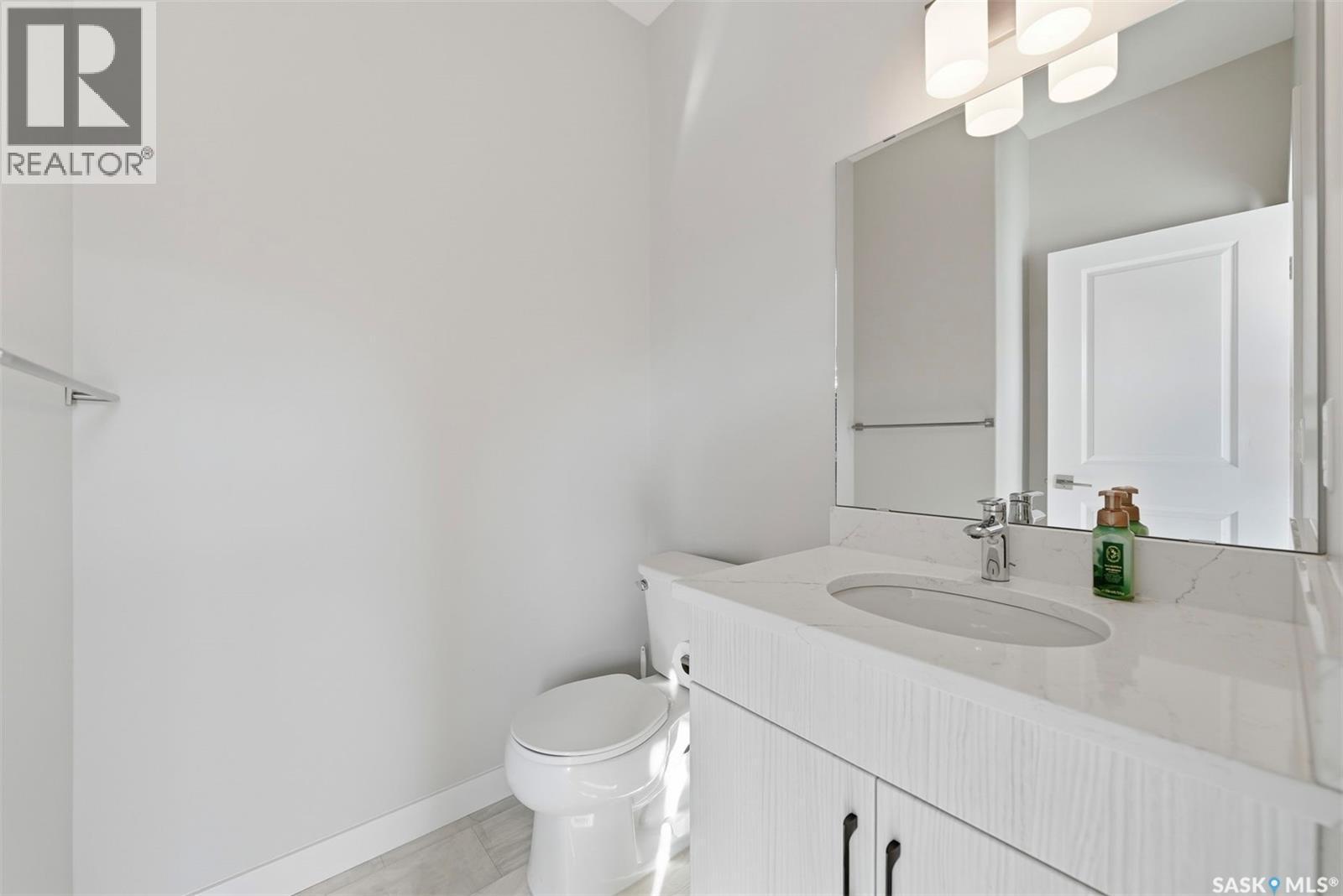 562 Stilling Way, Saskatoon, SK