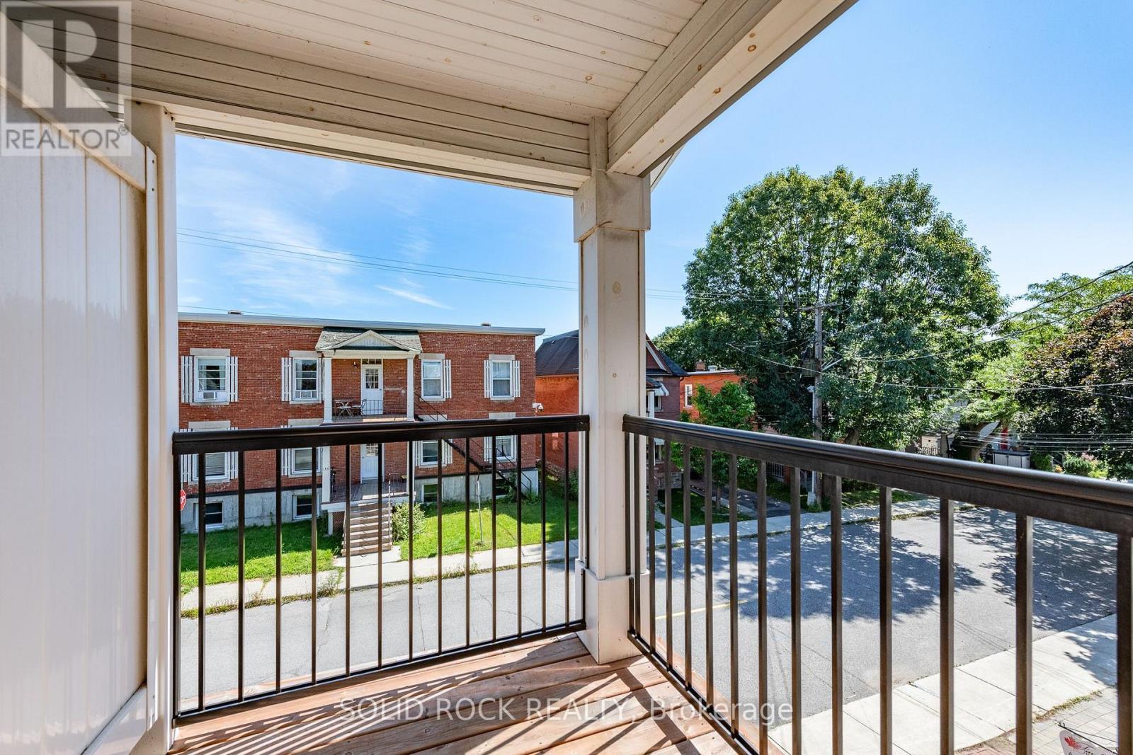 134 Concord Street S, Ottawa, ON