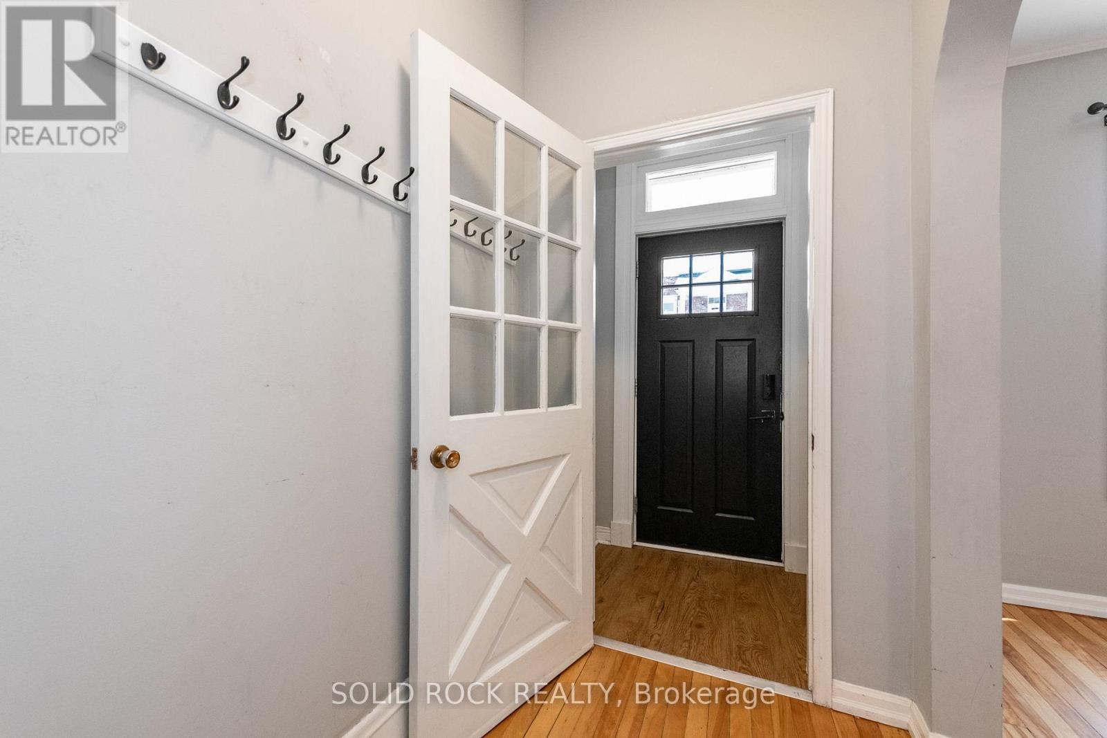 134 Concord Street S, Ottawa, ON