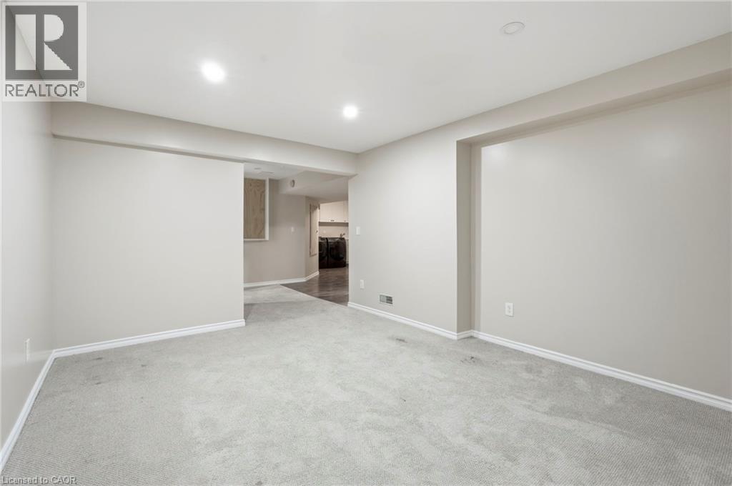 18 Sable Drive, Ancaster, ON