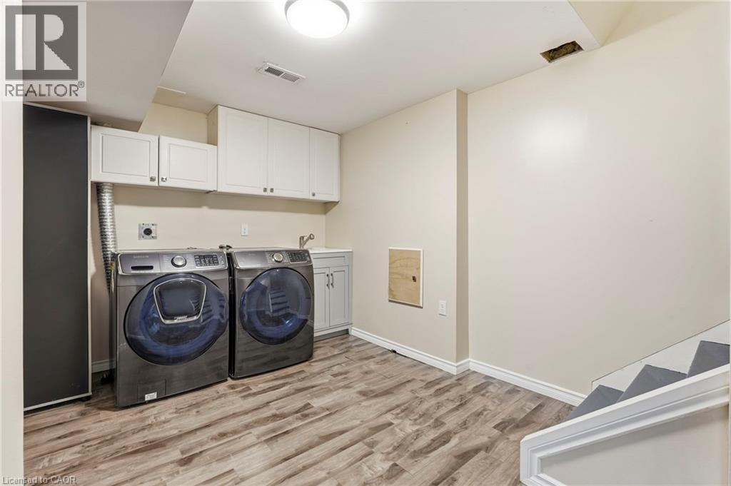 18 Sable Drive, Ancaster, ON