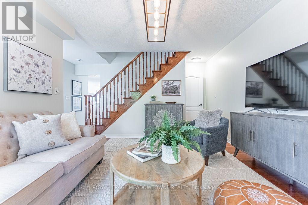 1116 Barclay Circle, Milton, ON