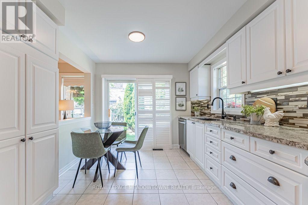 1116 Barclay Circle, Milton, ON