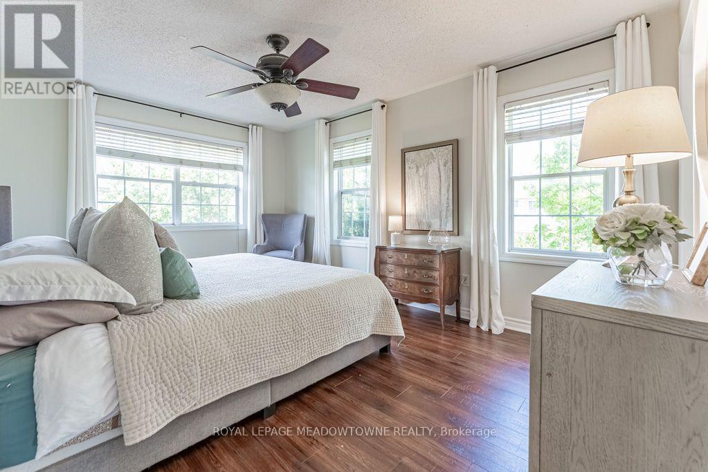 1116 Barclay Circle, Milton, ON