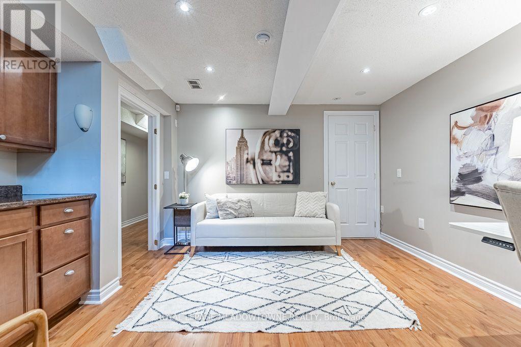 1116 Barclay Circle, Milton, ON
