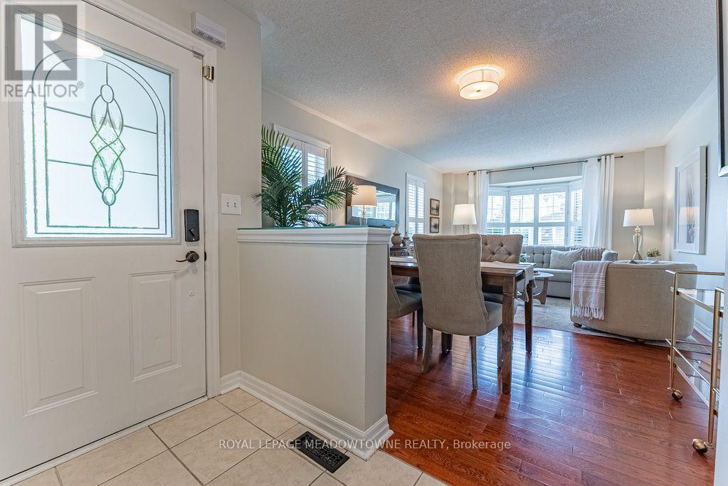 1116 Barclay Circle, Milton, ON