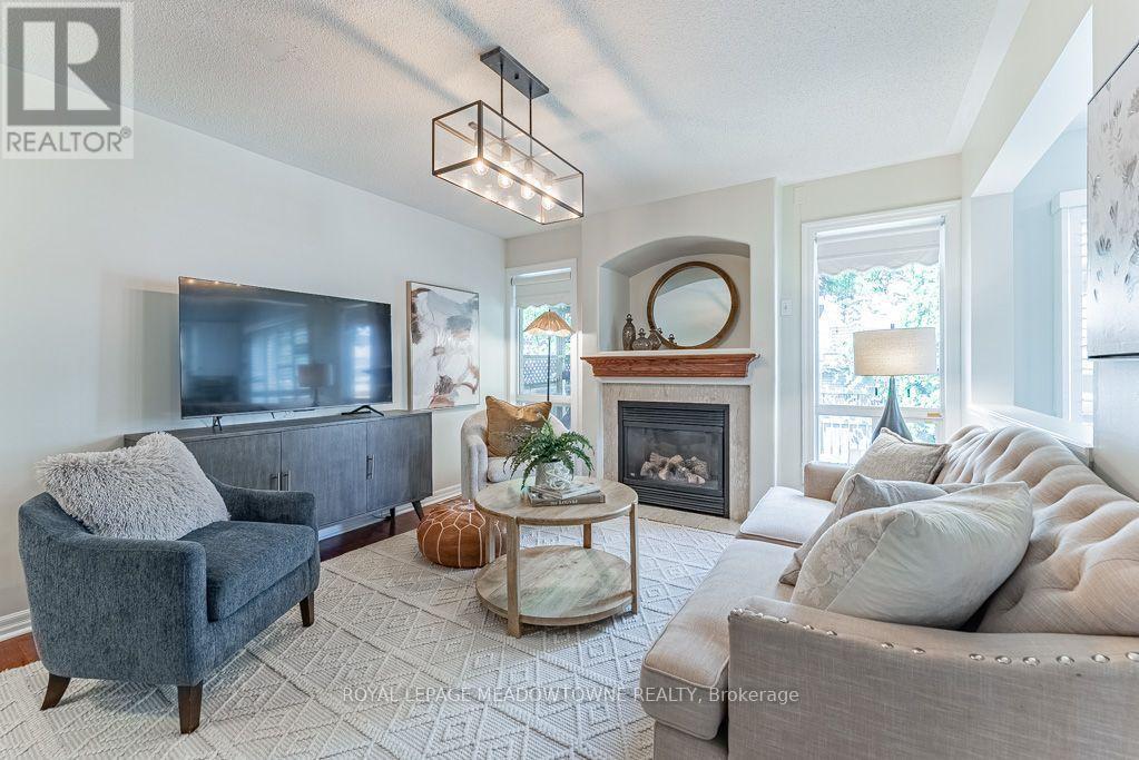 1116 Barclay Circle, Milton, ON
