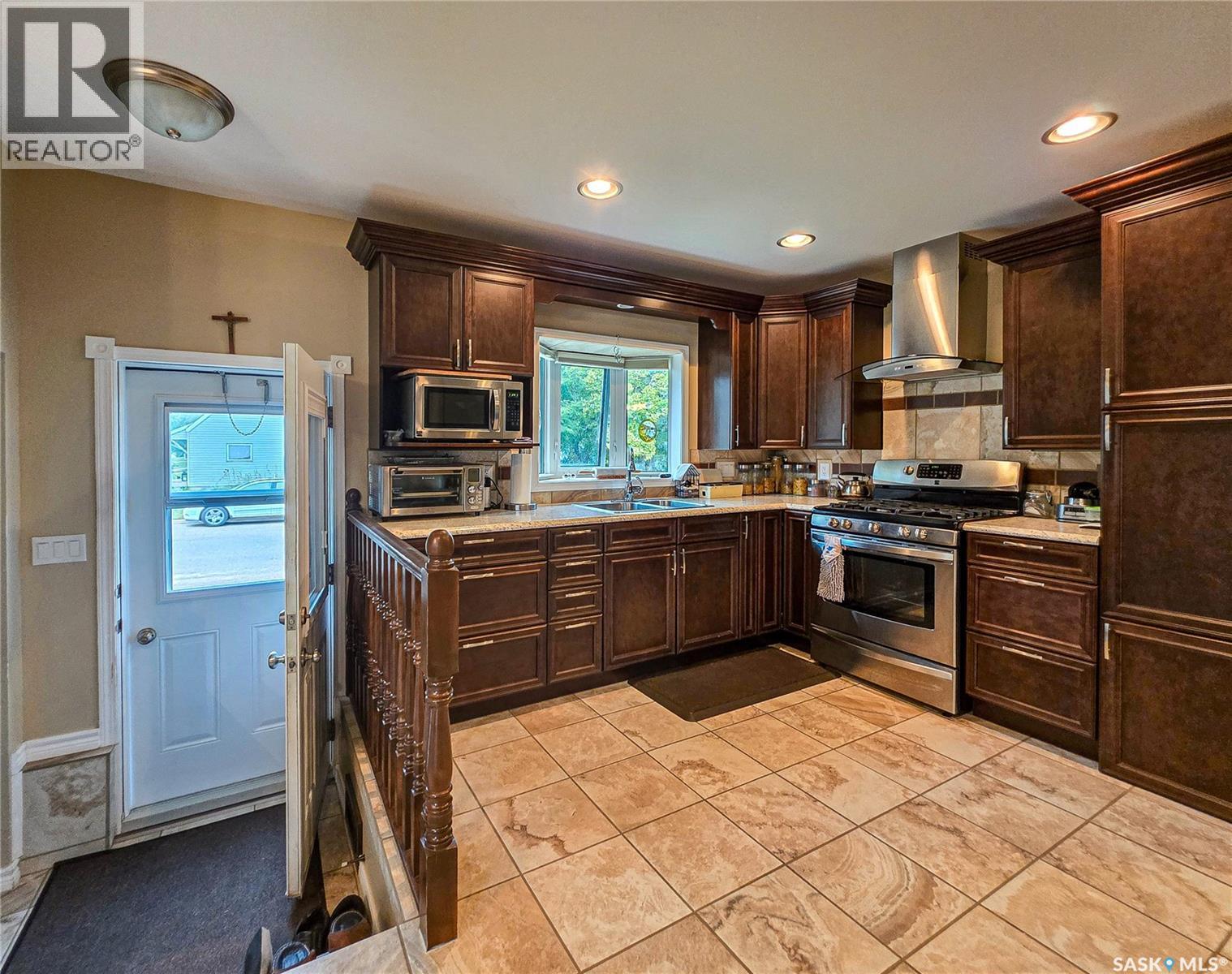 278 9Th Avenue W, Melville, SK