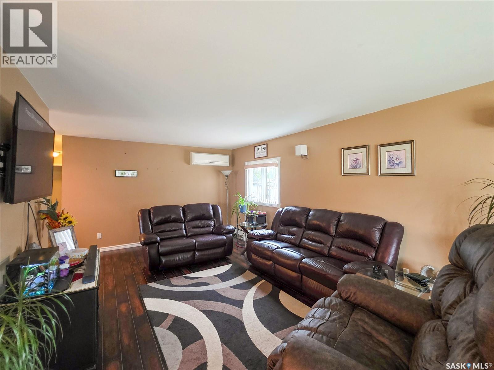 278 9Th Avenue W, Melville, SK