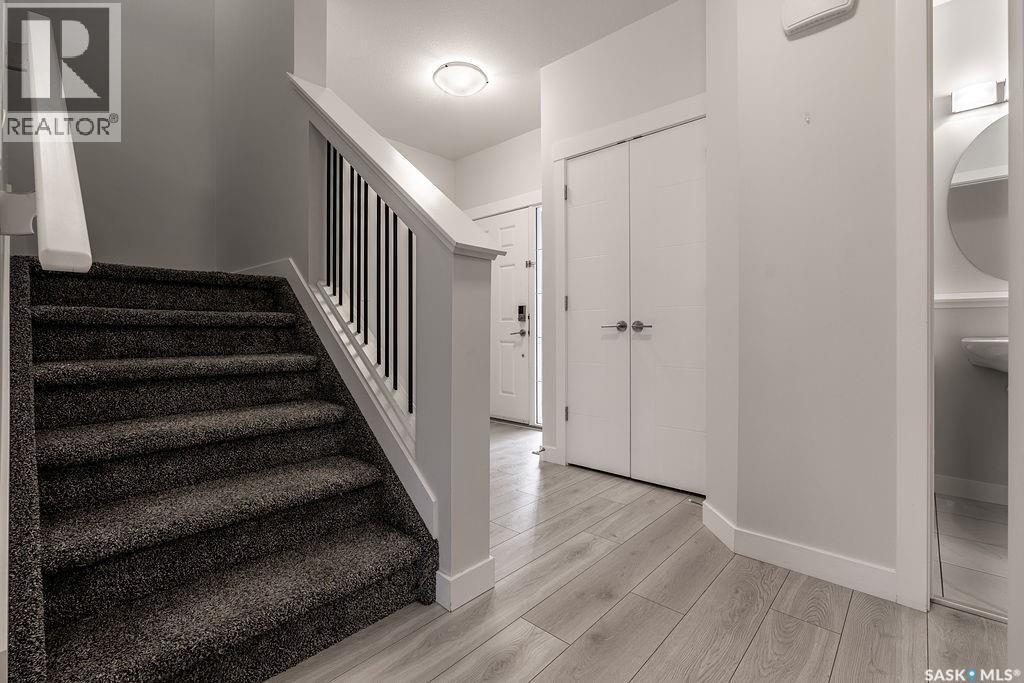 213 Dubois Crescent, Saskatoon, SK