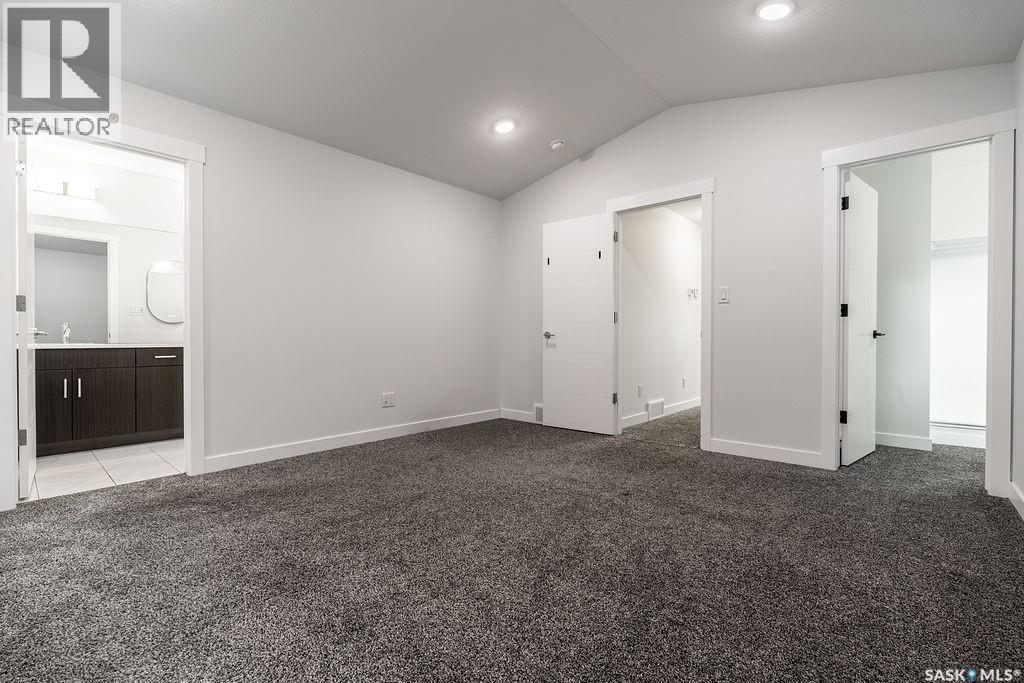 213 Dubois Crescent, Saskatoon, SK