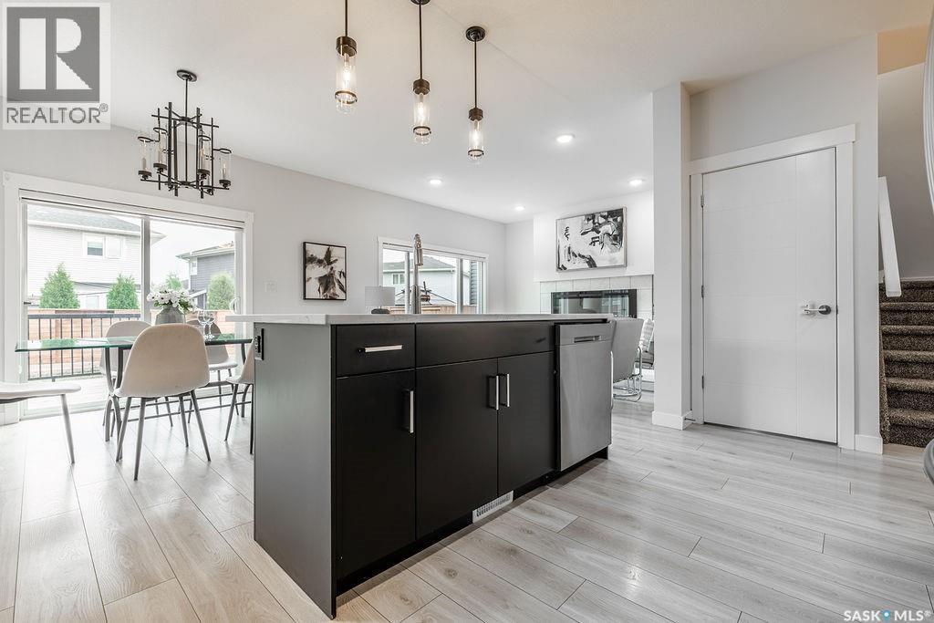 213 Dubois Crescent, Saskatoon, SK