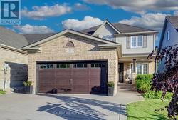 7 HOUSLER LANE Cambridge, ON N3C 4H7