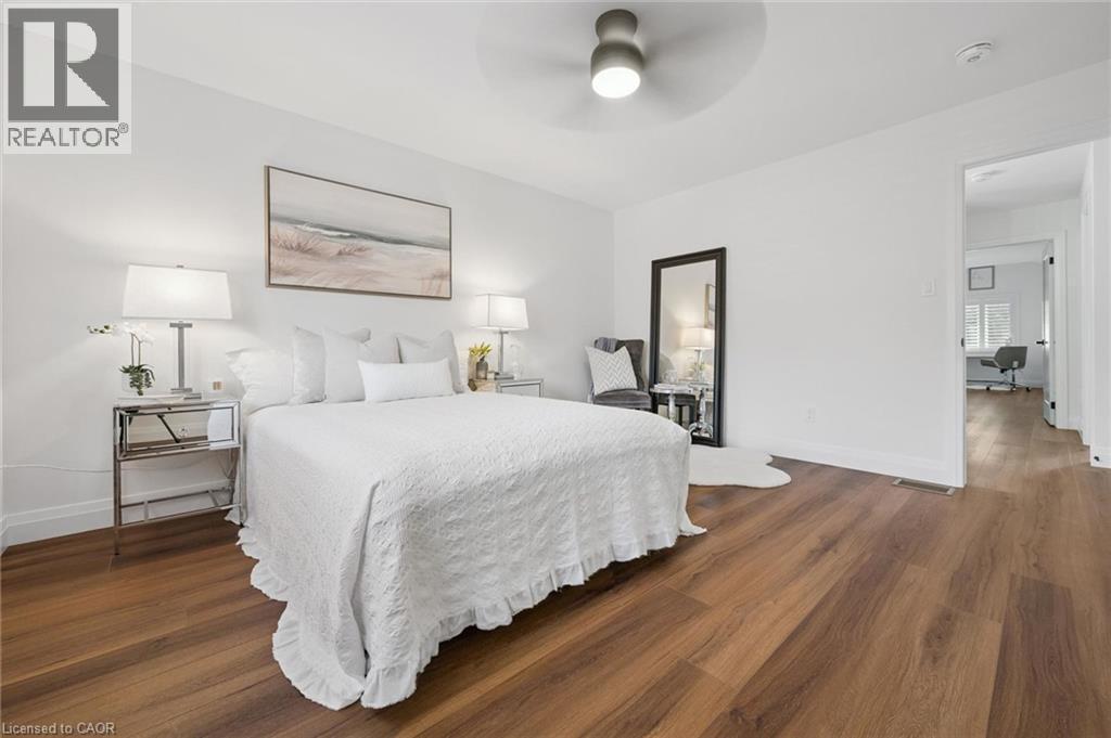 Hardwood-style flooring throughout - 2294 Seton Crescent, Burlington, ON