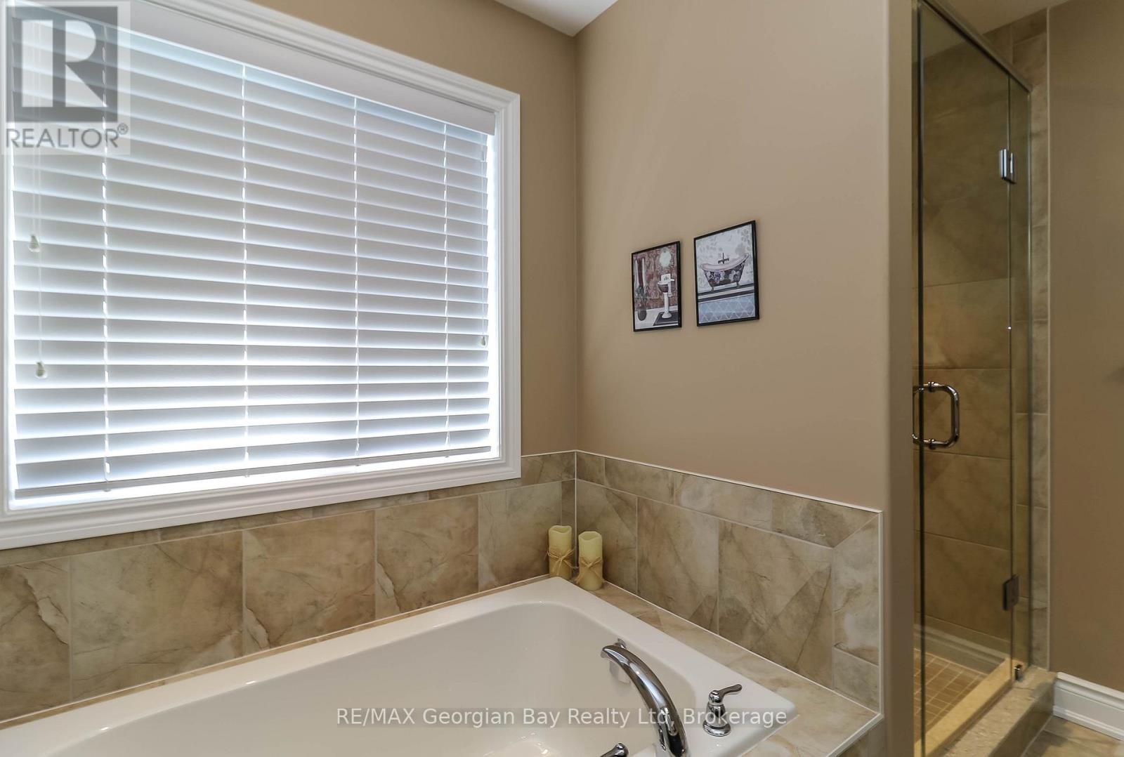 ENSUITE - 936 Jordeli Lane, Midland, ON