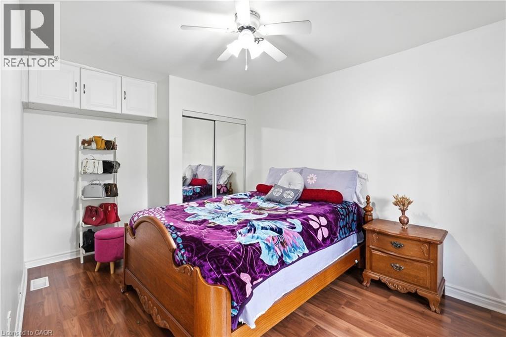 127 Park Row N, Hamilton, ON