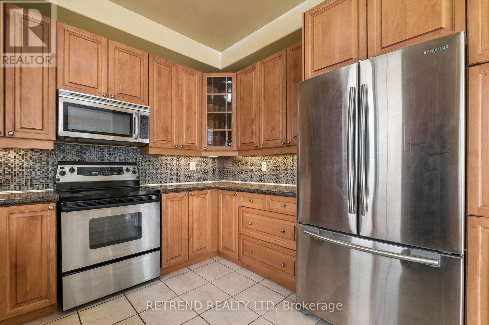36 Sandringham Drive, Barrie, ON