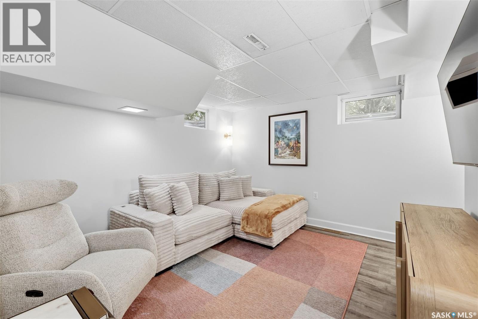 1305 Cairns Avenue, Saskatoon, SK