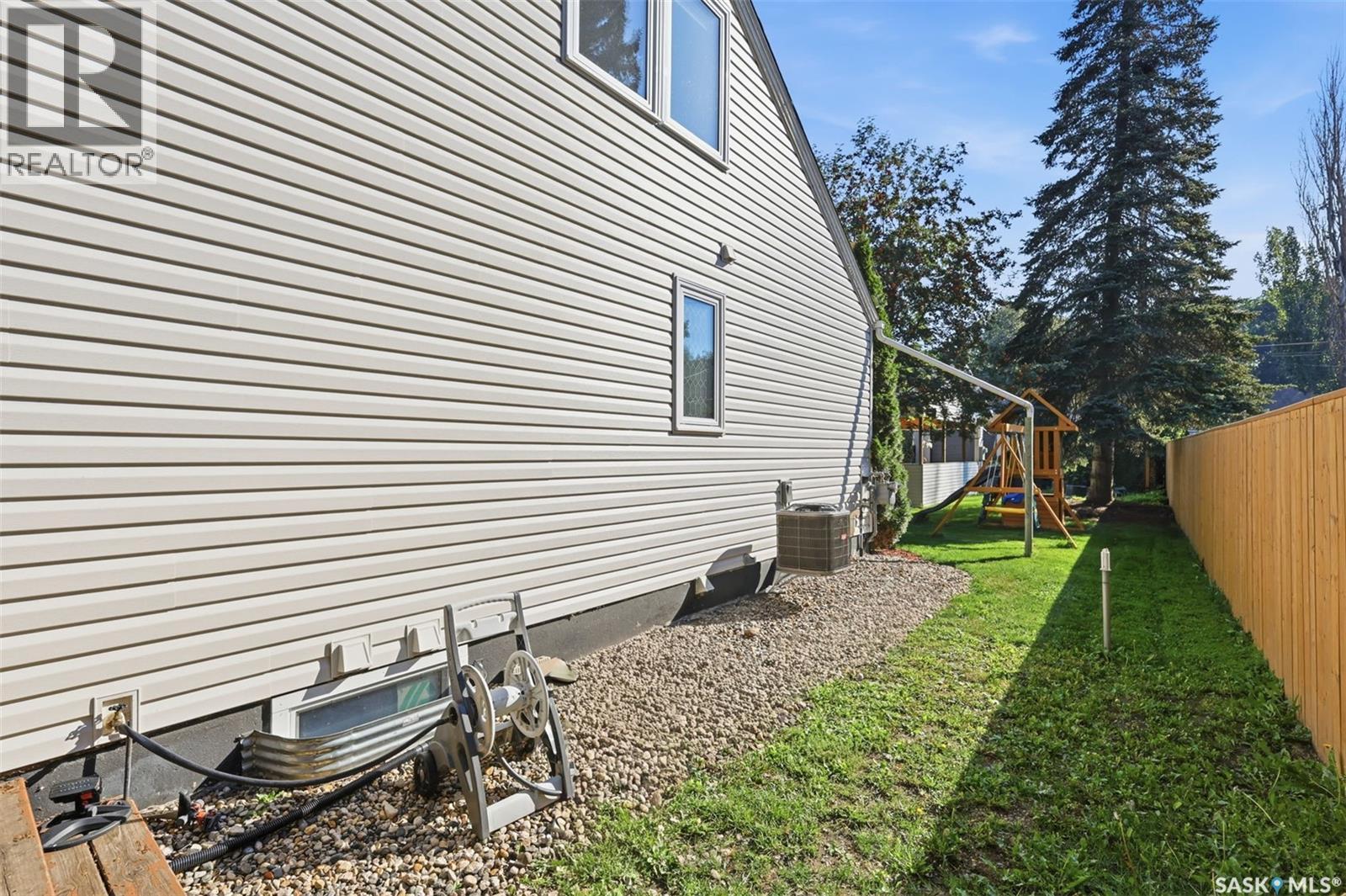 1305 Cairns Avenue, Saskatoon, SK