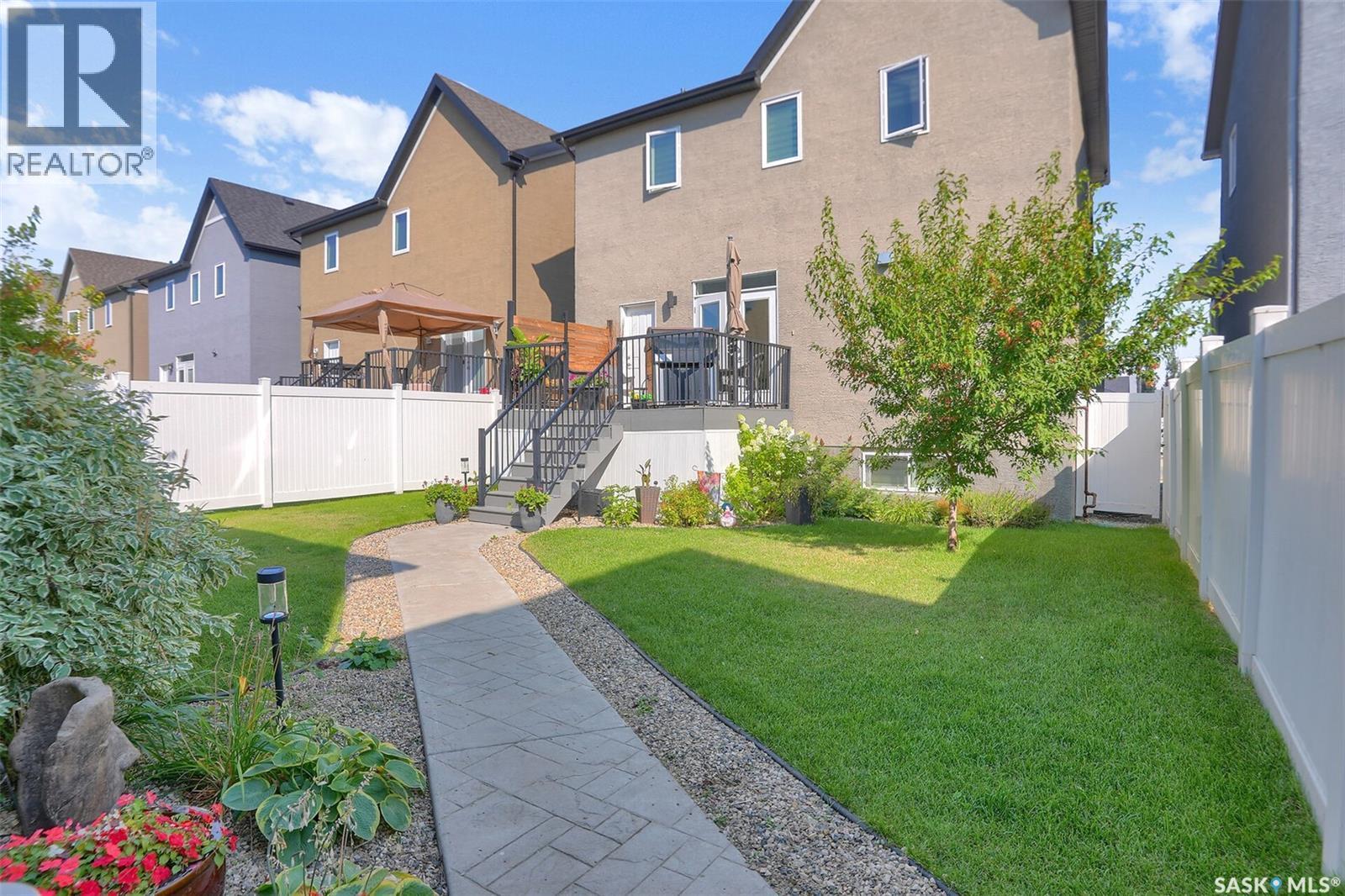 4537 Green Apple Drive E, Regina, SK