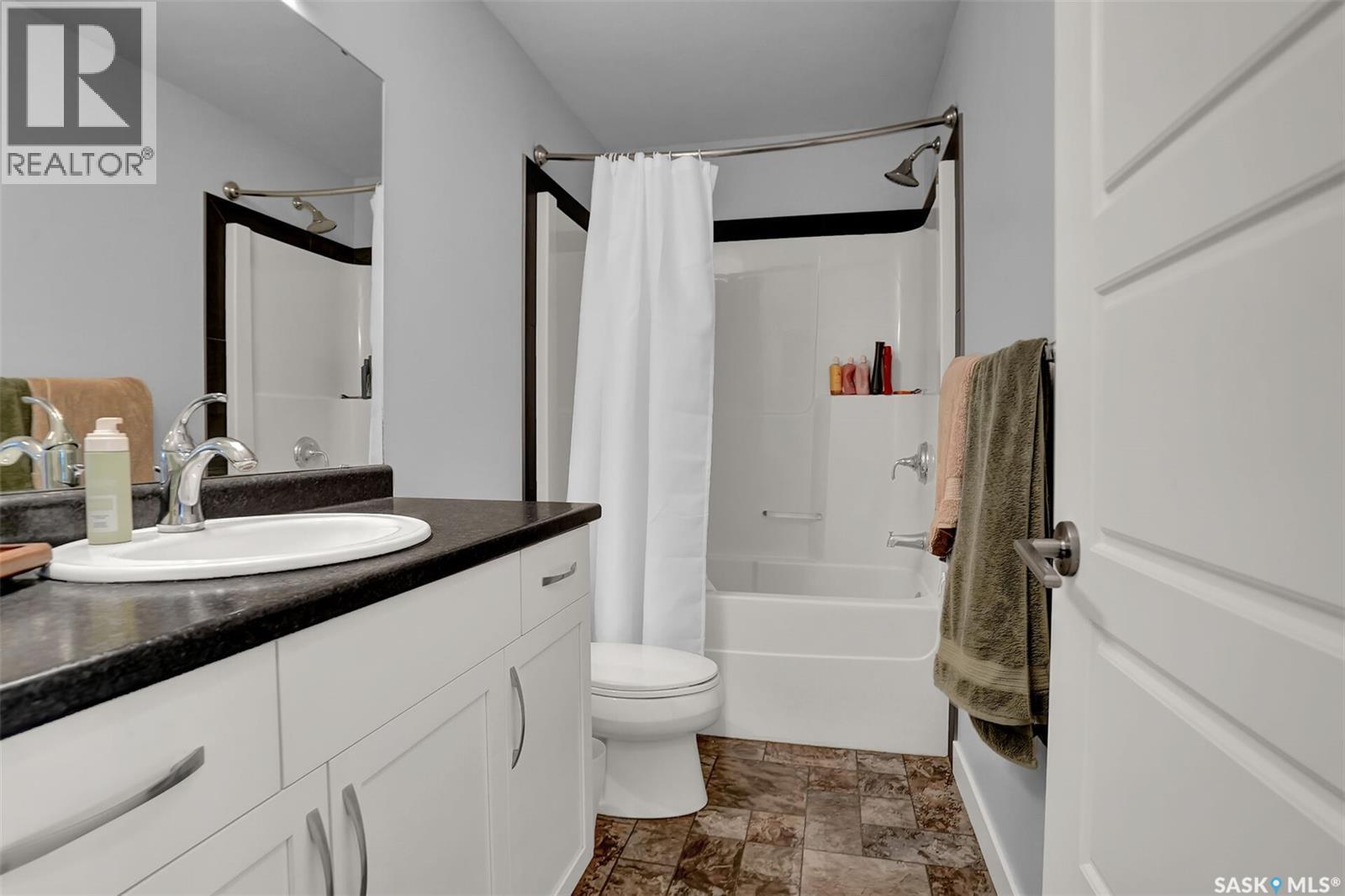 4537 Green Apple Drive E, Regina, SK