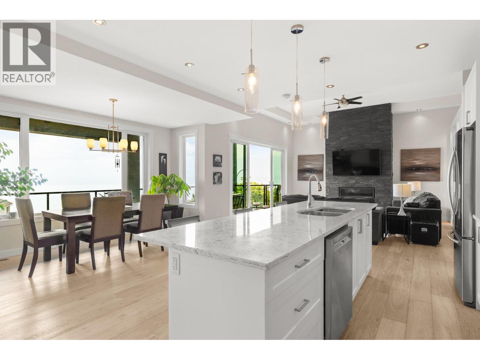 1534 Gregory Road, West Kelowna, BC