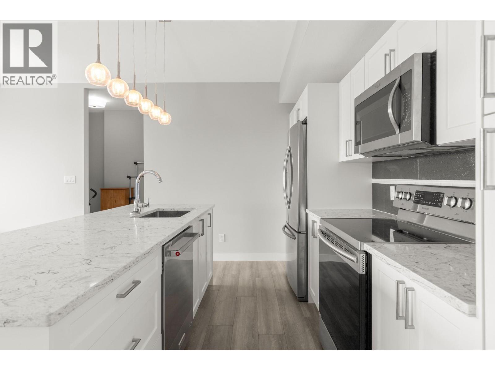 1534 Gregory Road, West Kelowna, BC