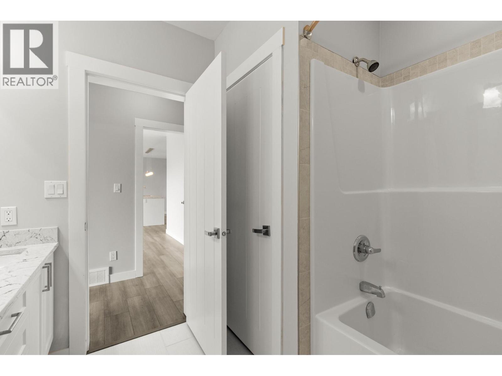1534 Gregory Road, West Kelowna, BC