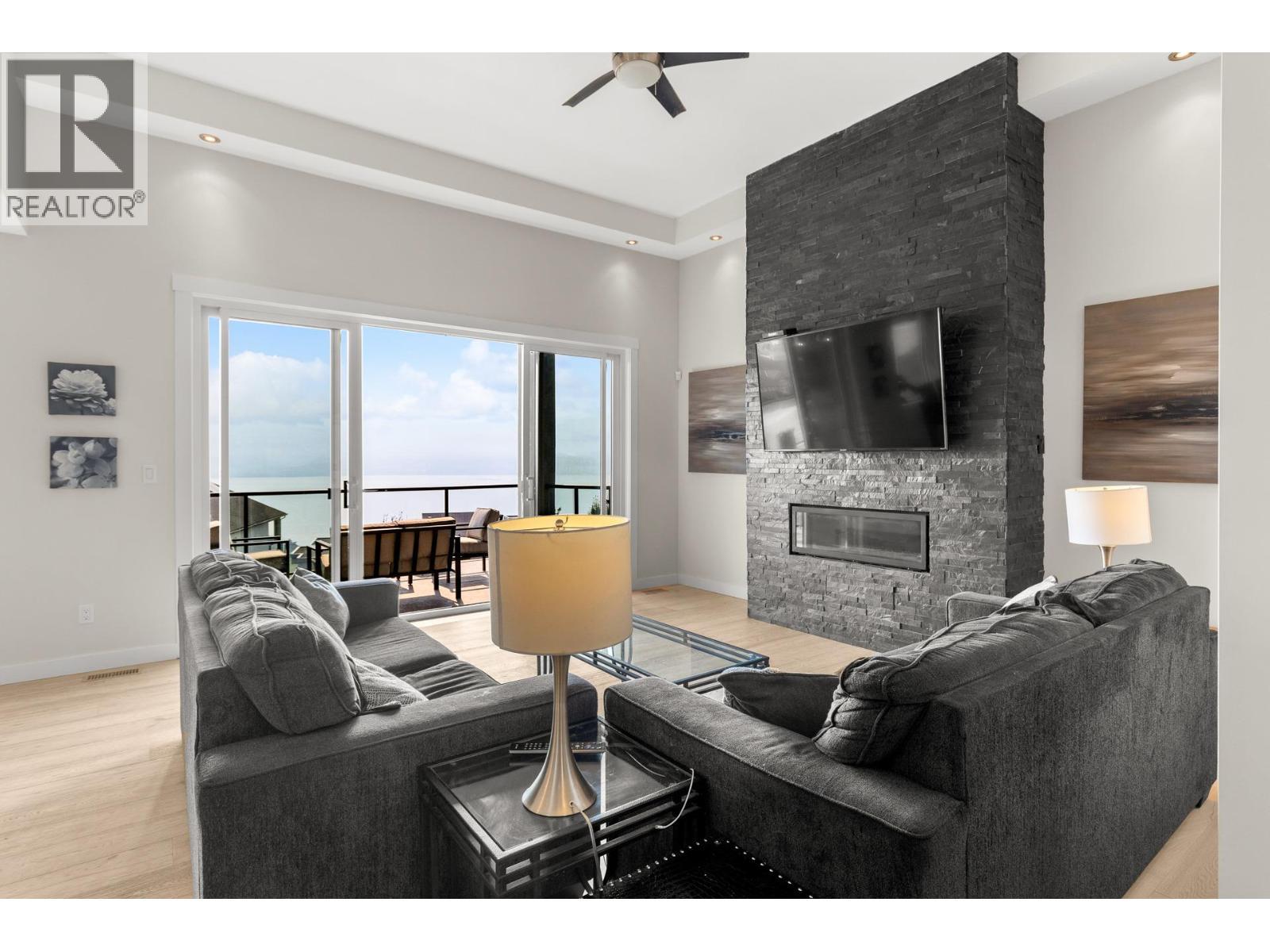 1534 Gregory Road, West Kelowna, BC