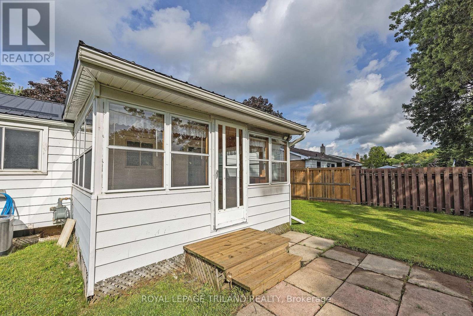 18 Laurier Road, St. Thomas, ON