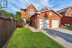 END UNIT Townhouse - 1400 Sq Ft Renovated thruout! - 