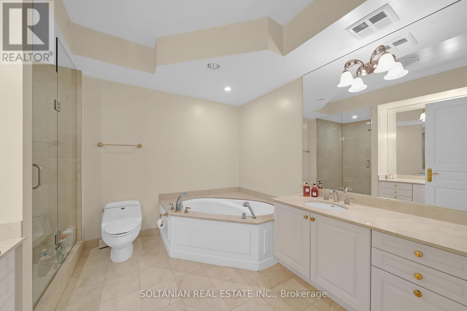 212 - 7071 Bayview Avenue, Markham, ON
