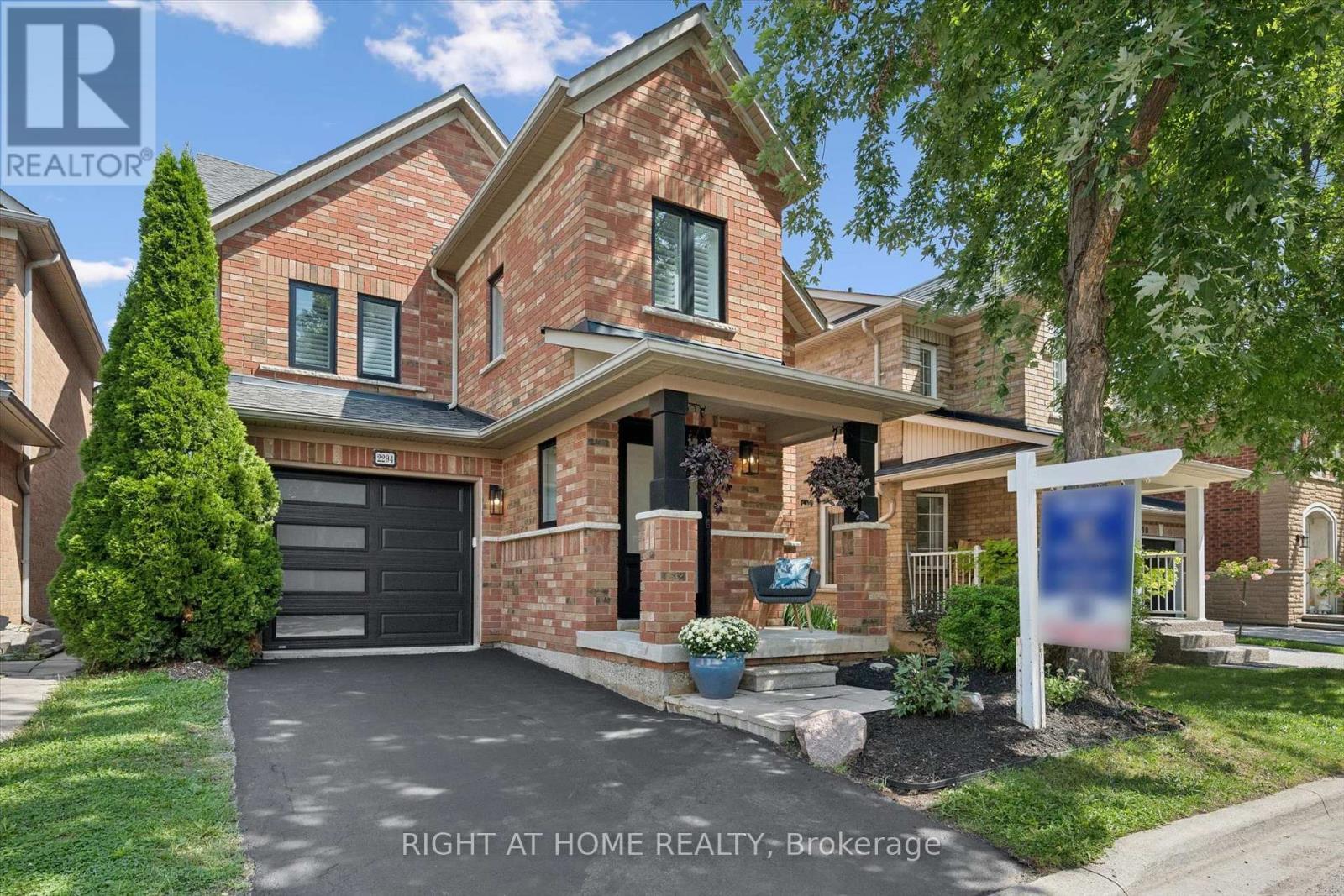 2294 Seton Crescent, Burlington, ON