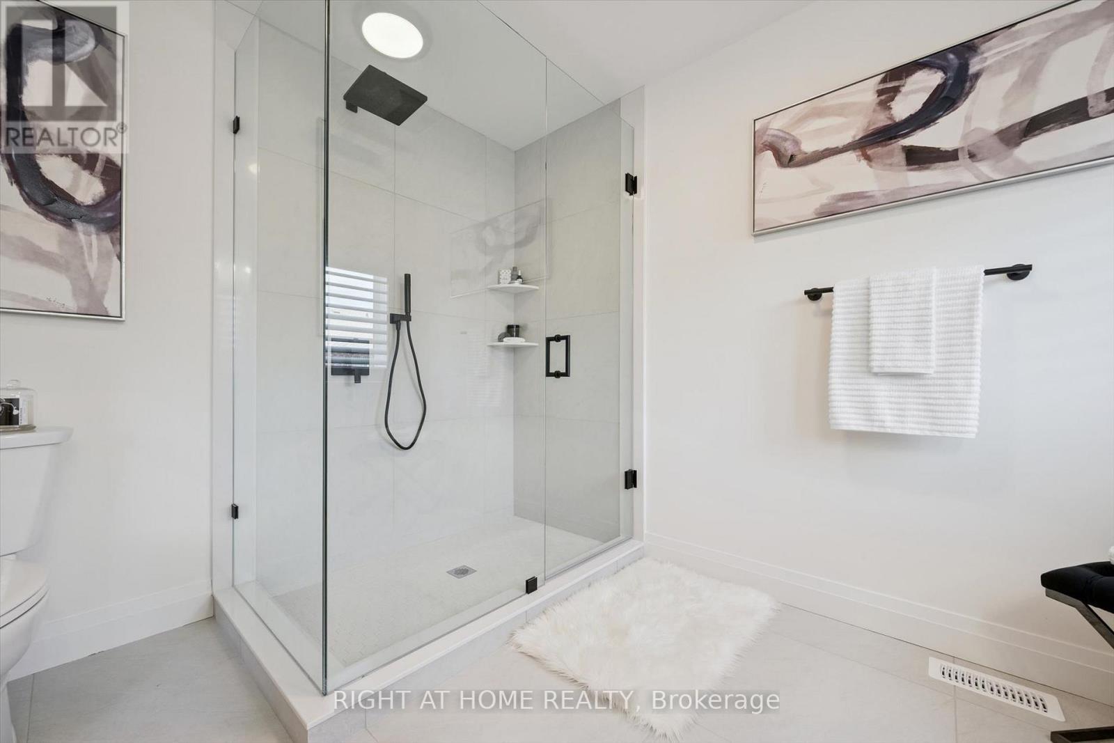 2294 Seton Crescent, Burlington, ON