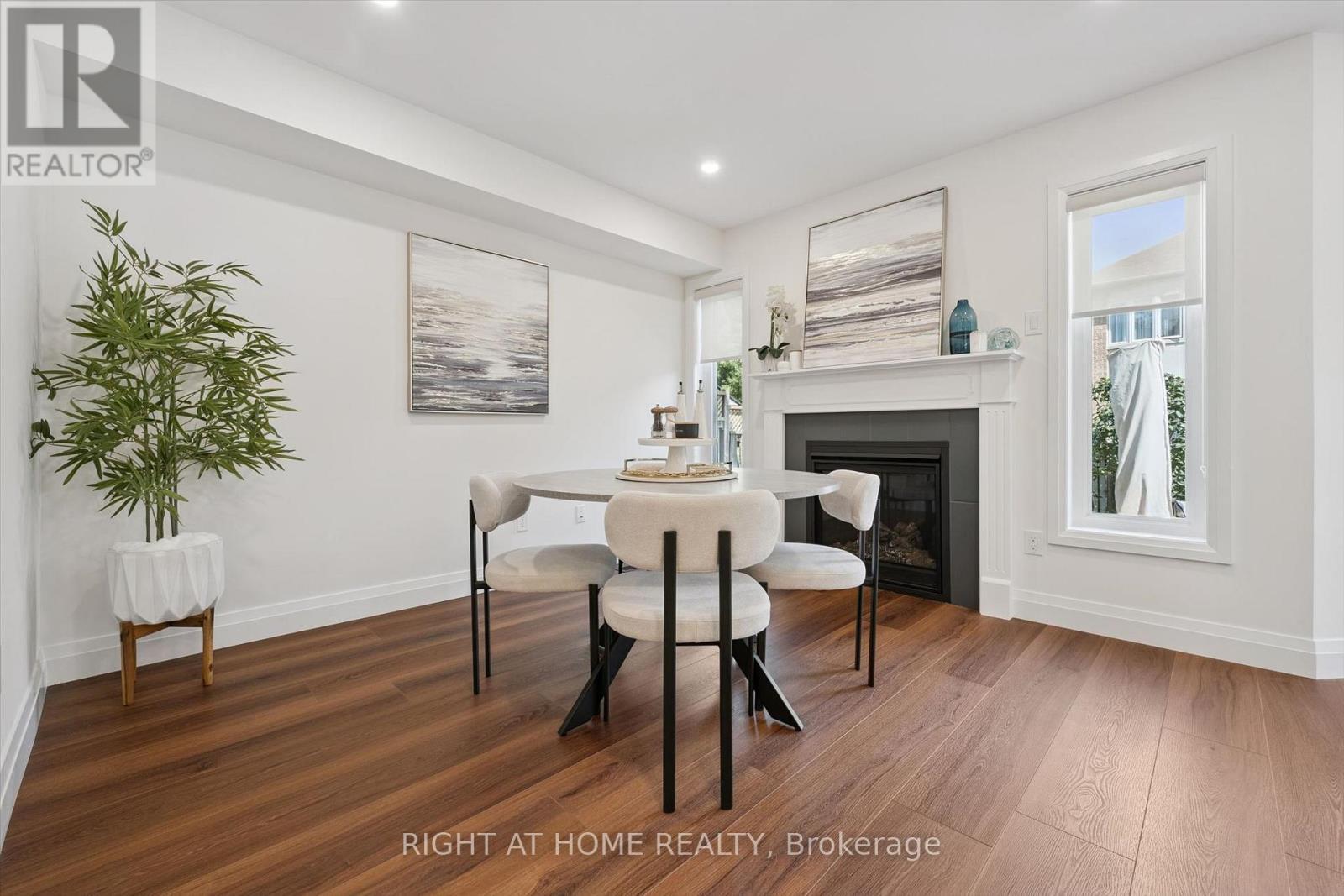2294 Seton Crescent, Burlington, ON