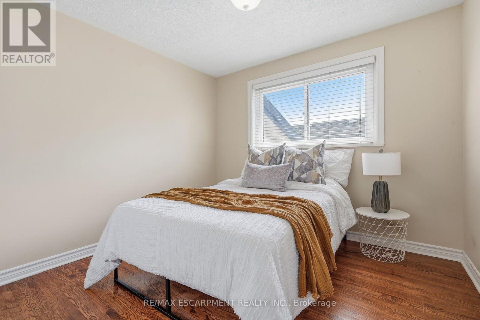 616 Mullin Way, Burlington, ON