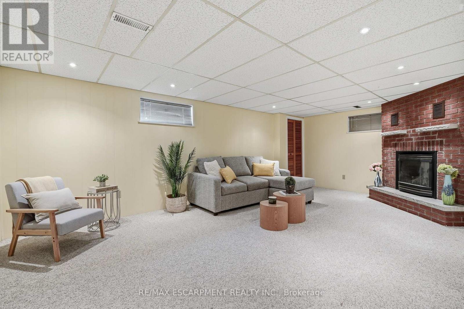 616 Mullin Way, Burlington, ON