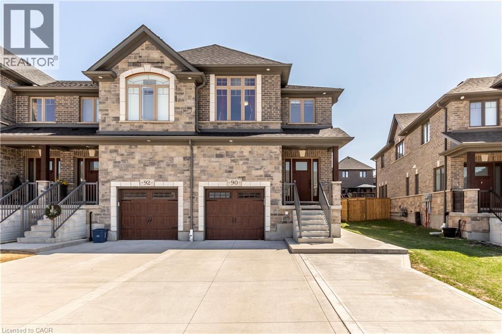 90 Hollybrook Trail, Kitchener, ON