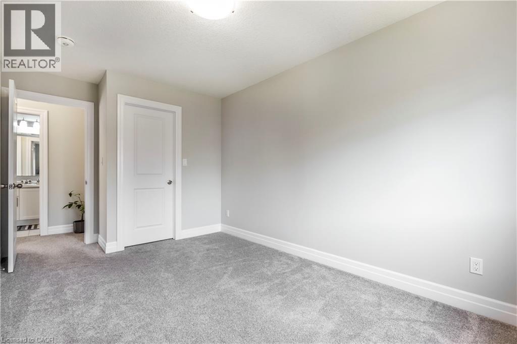 90 Hollybrook Trail, Kitchener, ON