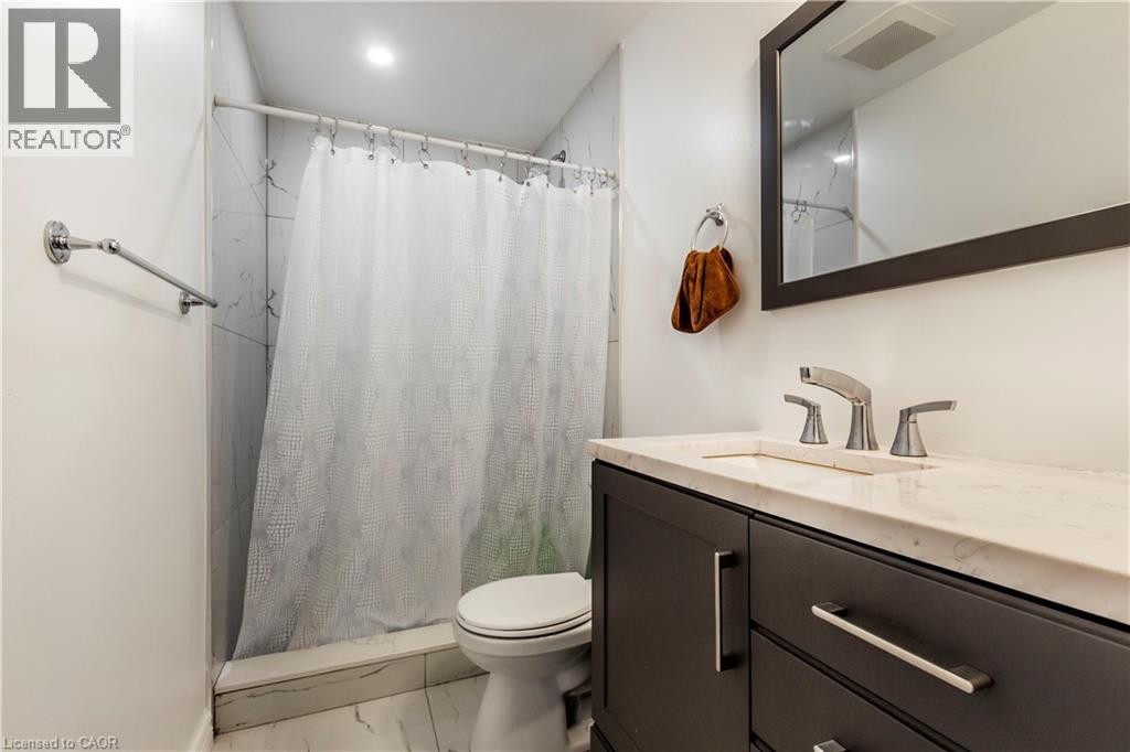 90 Hollybrook Trail, Kitchener, ON