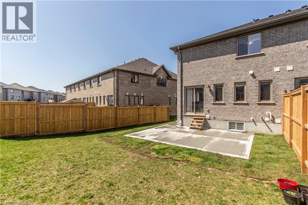 90 Hollybrook Trail, Kitchener, ON
