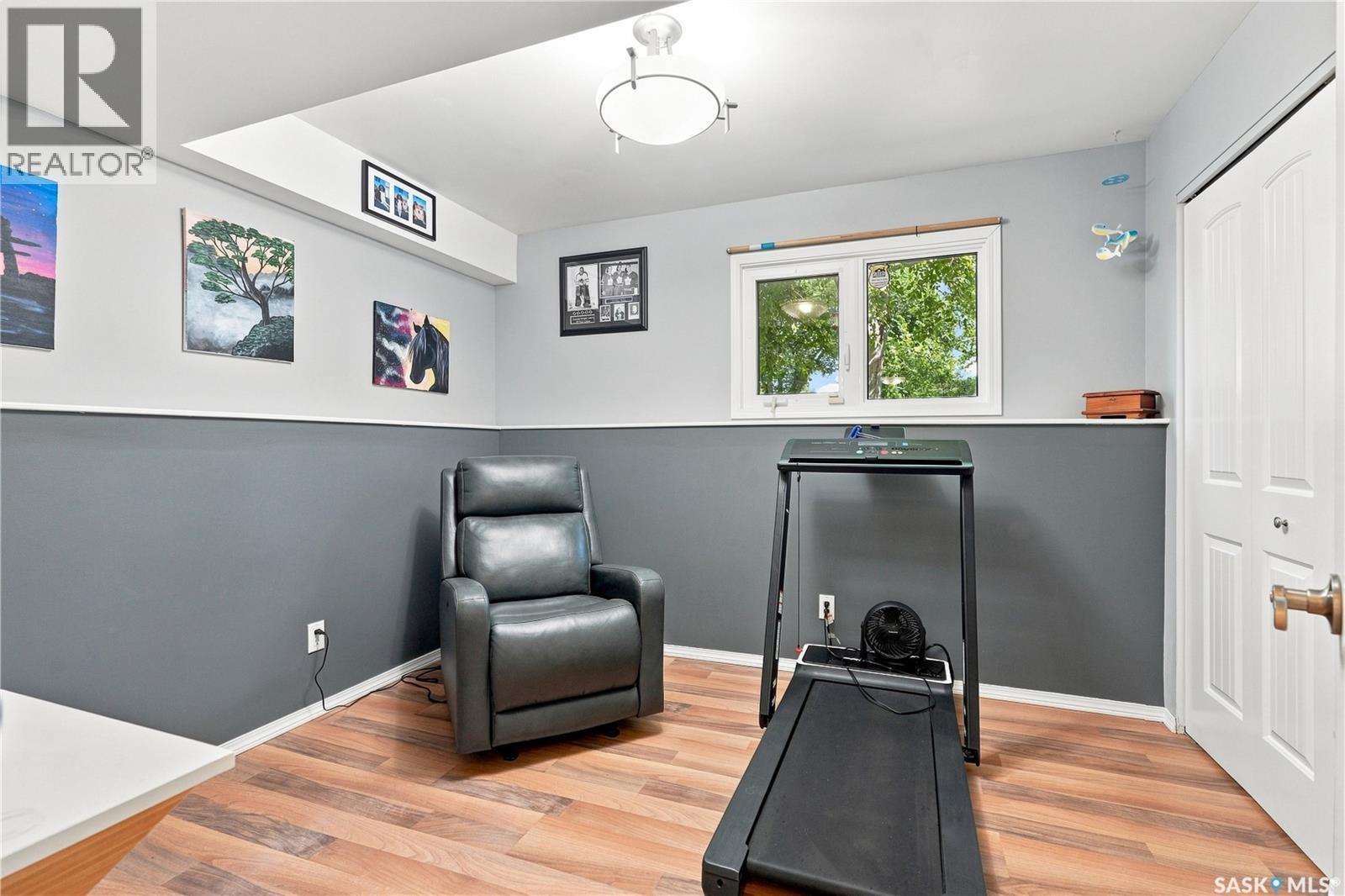 210 Frobisher Crescent, Saskatoon, SK