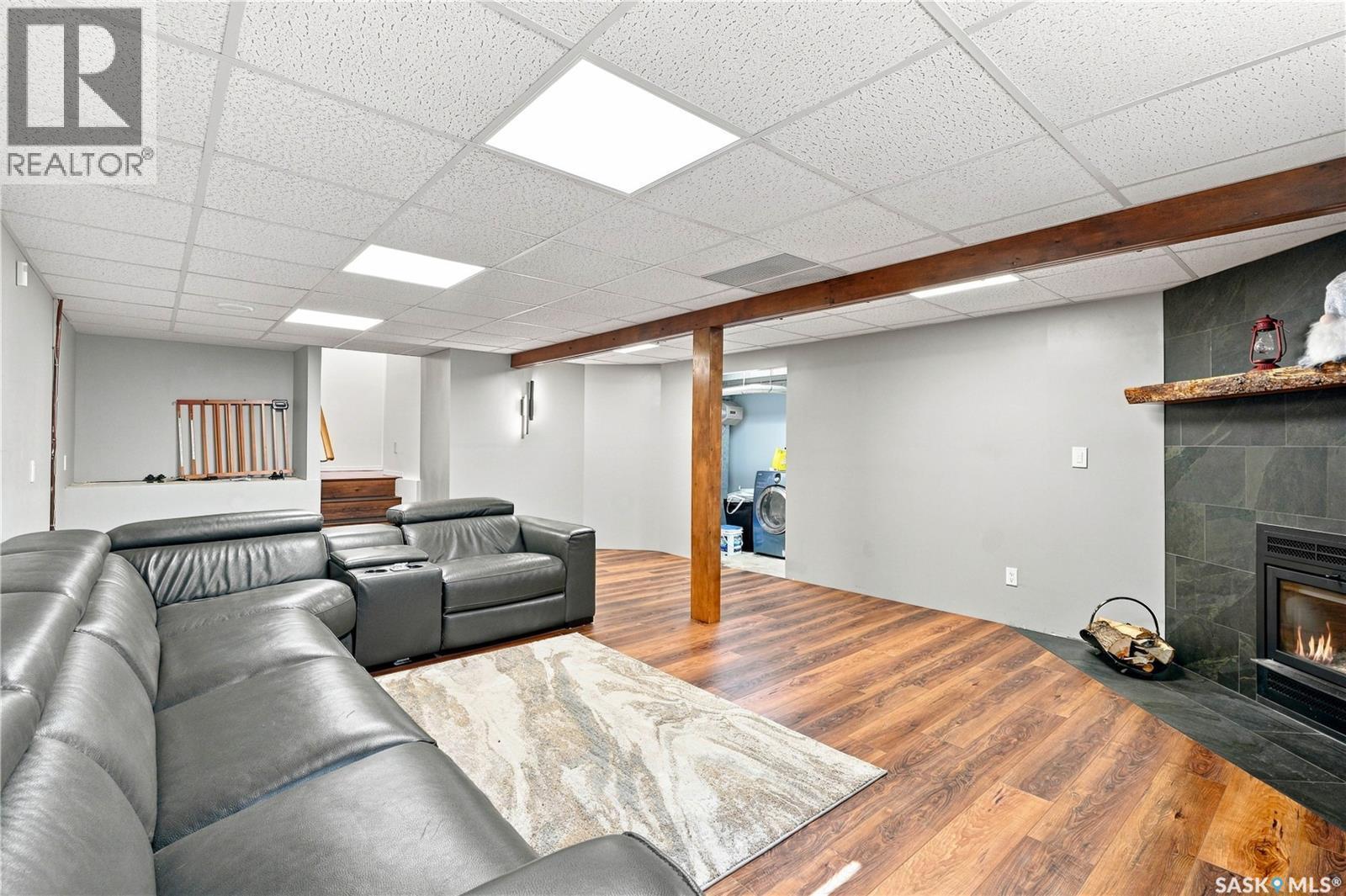210 Frobisher Crescent, Saskatoon, SK