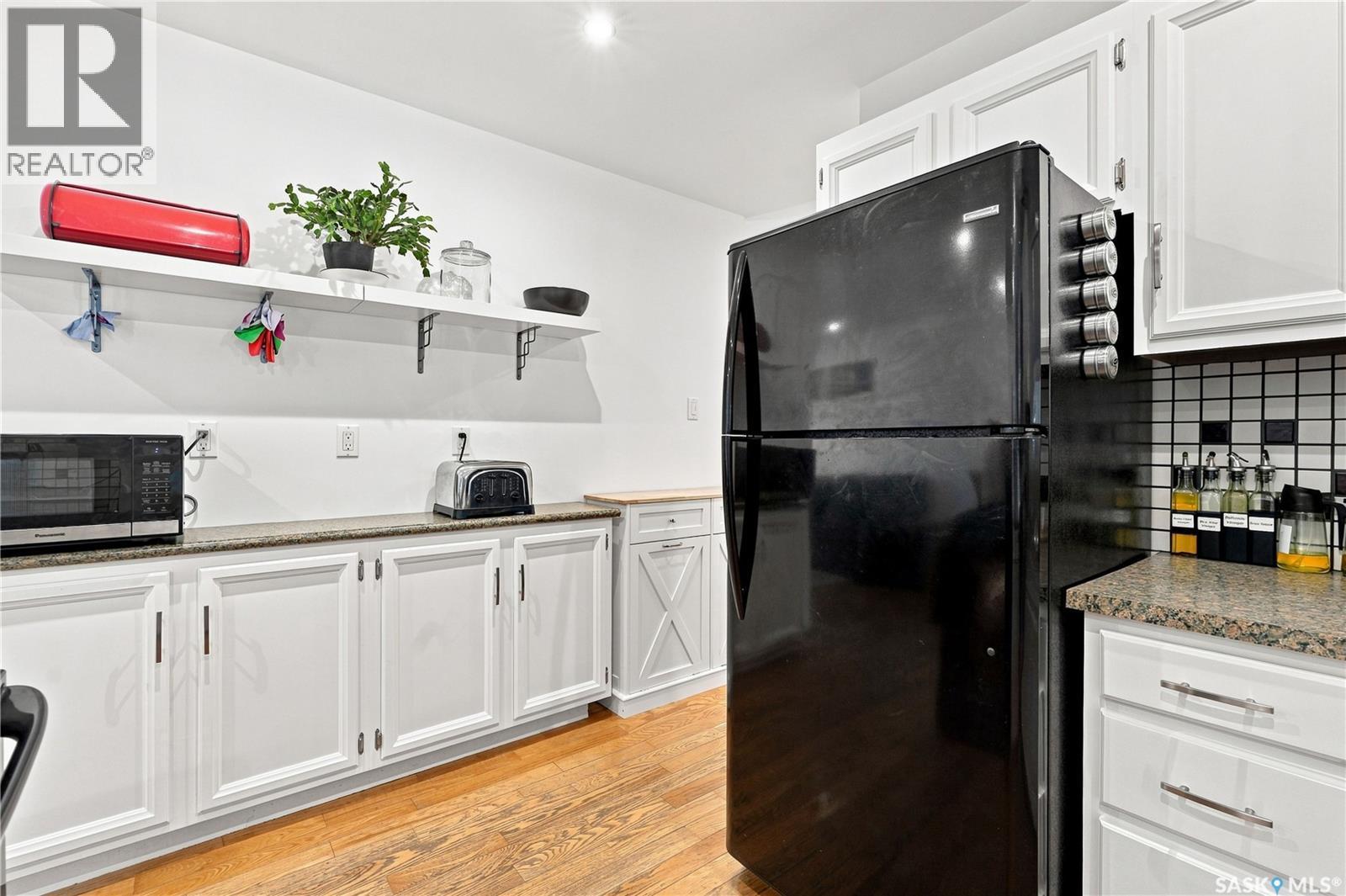 210 Frobisher Crescent, Saskatoon, SK