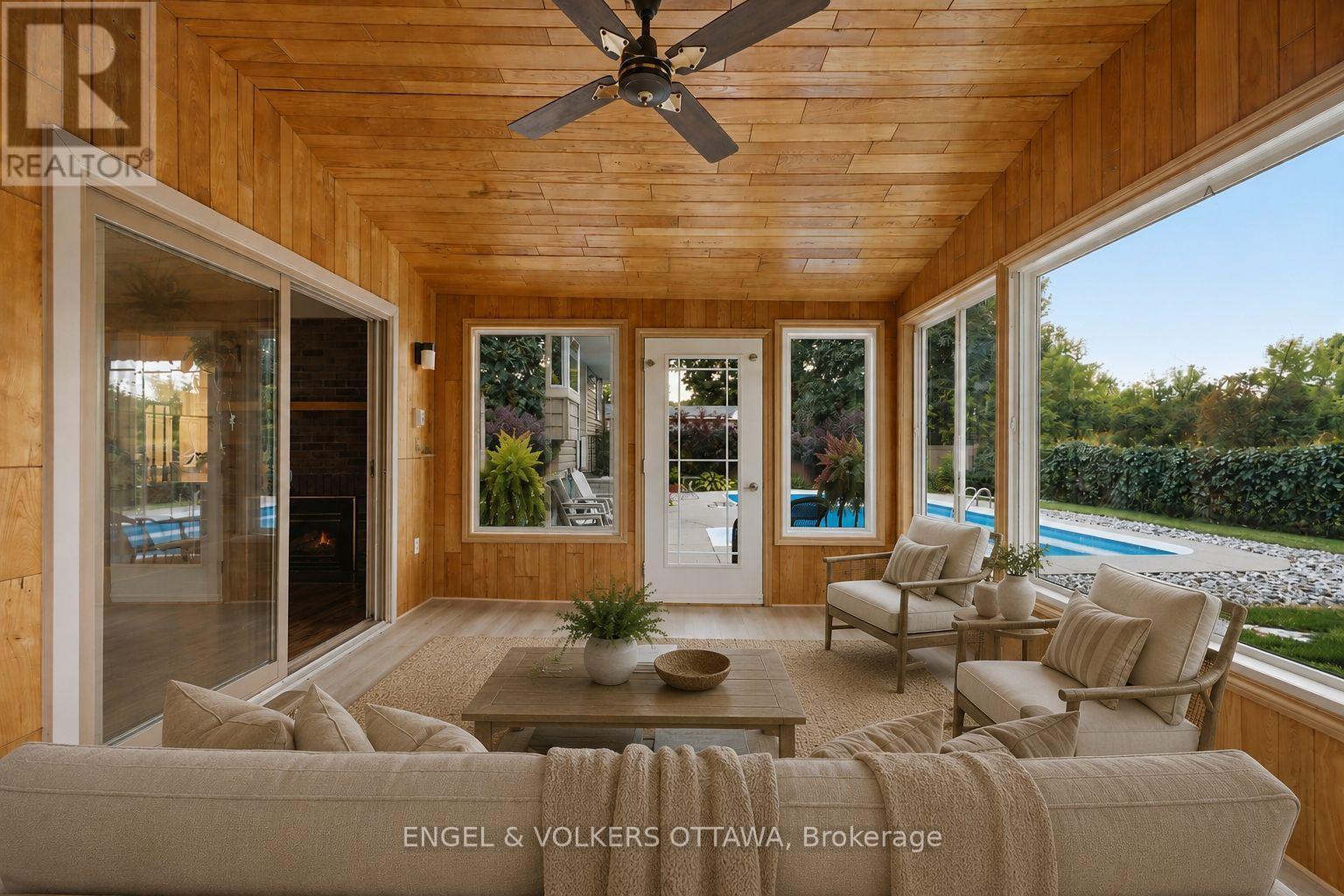 885 Plante Drive, Ottawa, ON