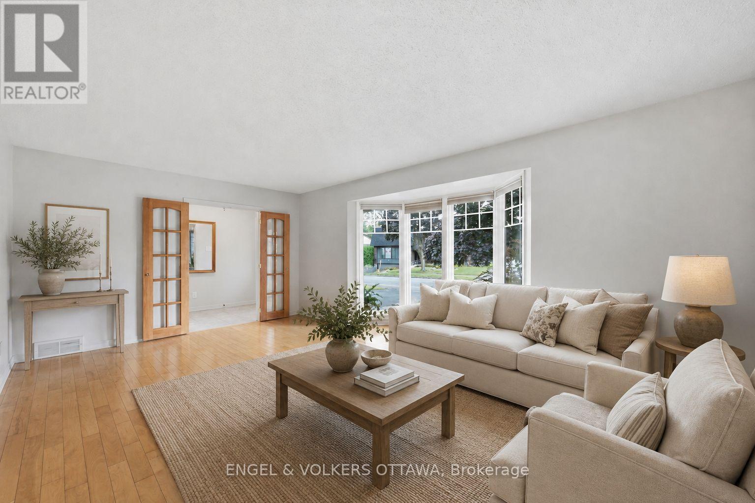 virtually staged - 885 Plante Drive, Ottawa, ON