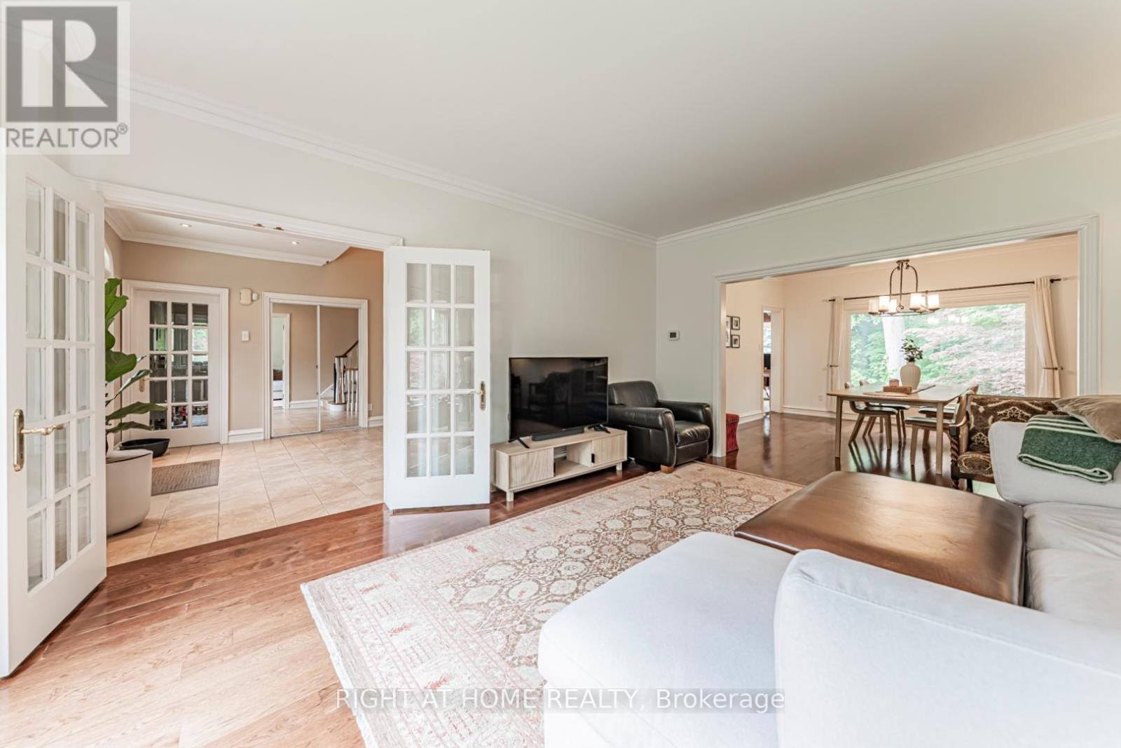 2175 Oneida Court, Mississauga, ON