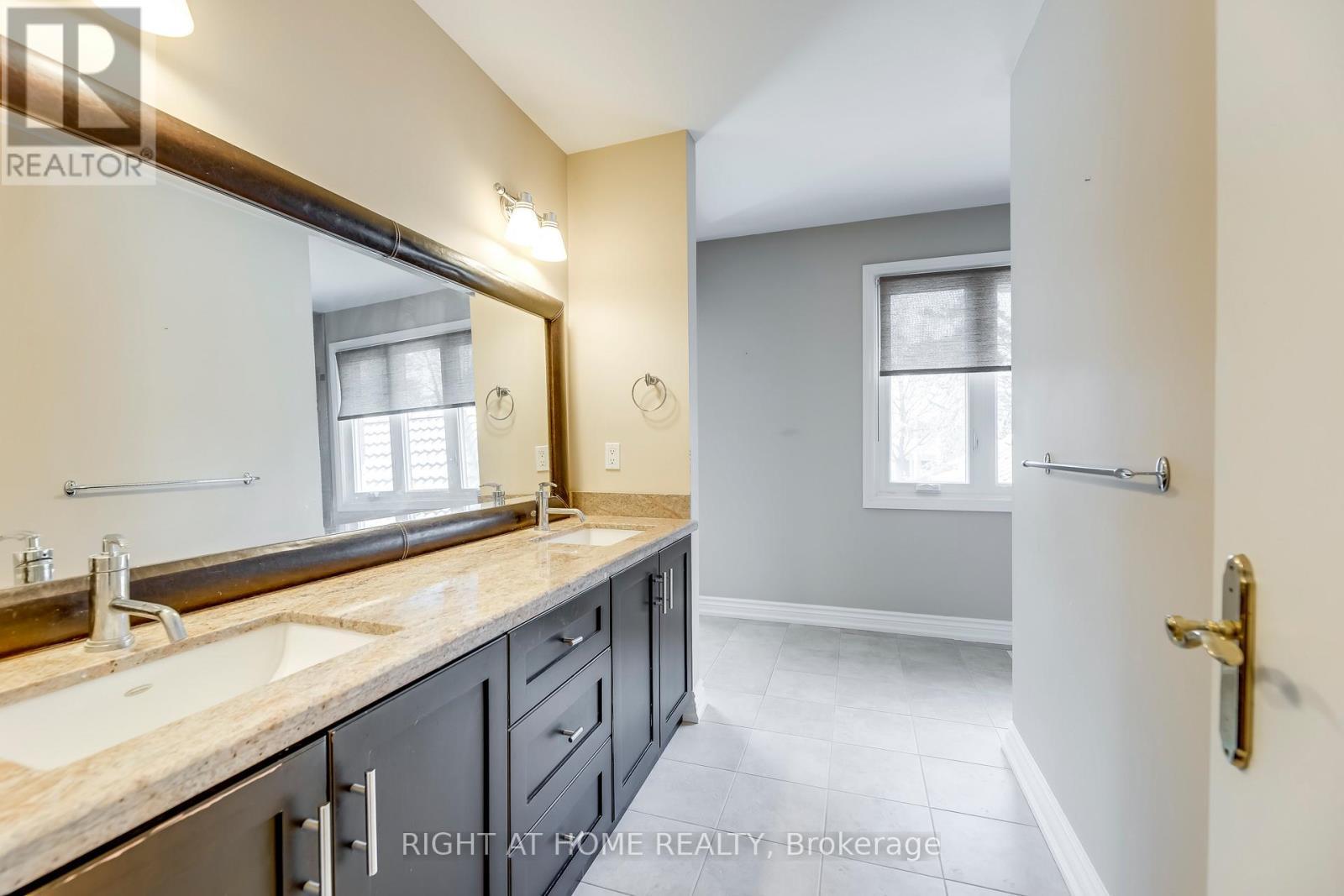 2175 Oneida Court, Mississauga, ON